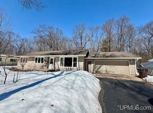 7307 Lake Bluff 19.4 Rd, Gladstone, MI 49837