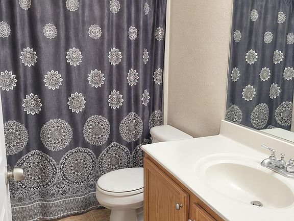 5th image of 803 W SAINT ANNE Avenue