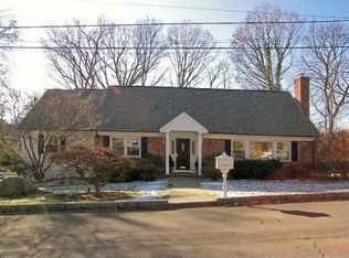 5 Walden Rd, Tarrytown, NY 10591