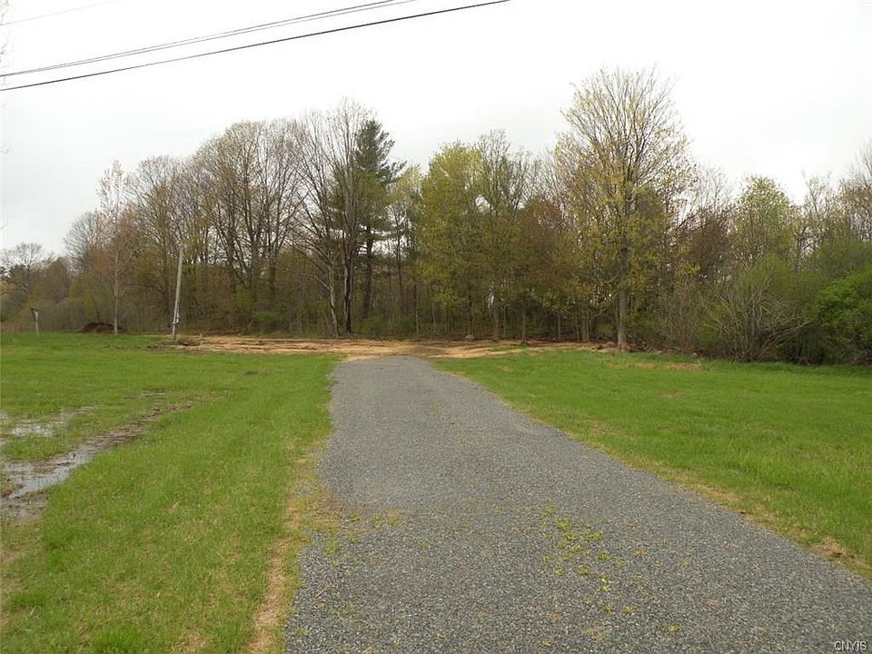 2nd image of 45213 Taylor Rd