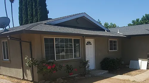 2240 Archer Ave Photo 1