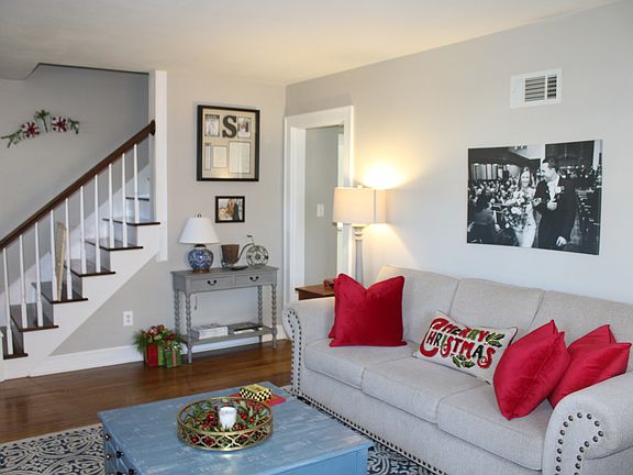 3rd image of 2120 Griffith Pl W