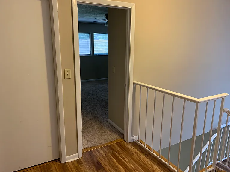1536 N Carolwood Blvd — Photo 17
