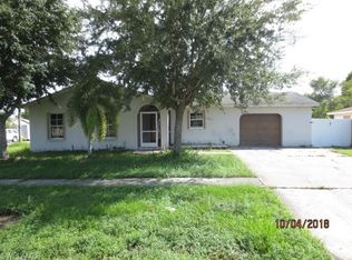 911 Happy Rd, North Fort Myers, FL 33903
