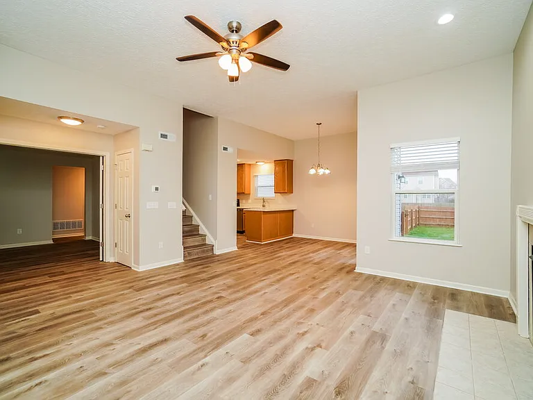1272 Poplar Creek Ct — Photo 7