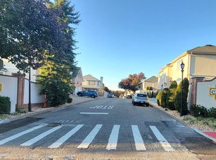 26 Wycliff Ln #2, Staten Island, NY
