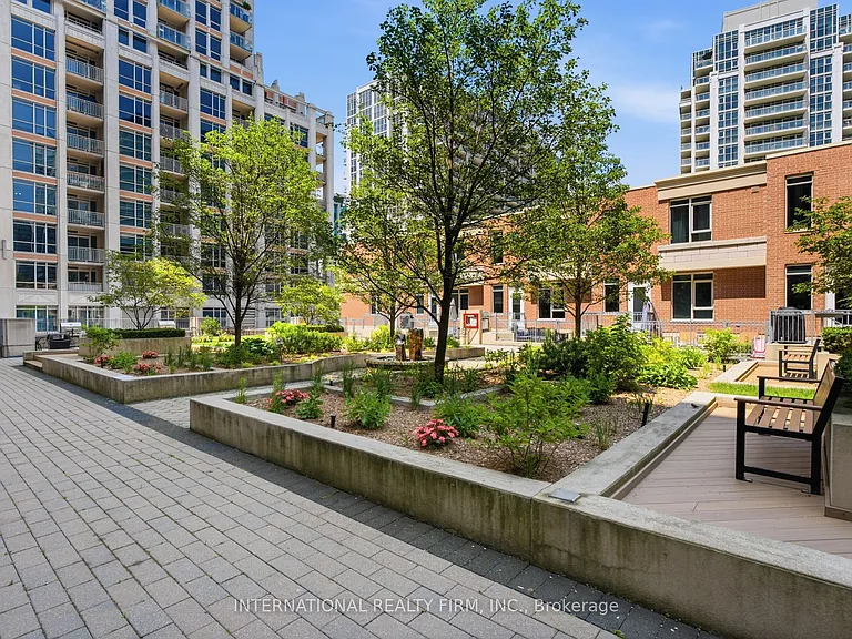 628 Fleet St #711 — Photo 46