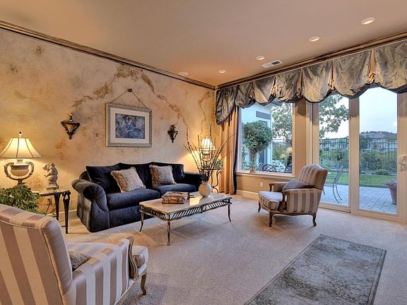 4th image of 1931 Saint Andrews Cir
