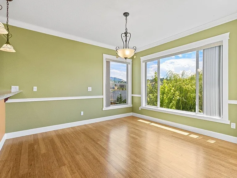 4334 Vineyard Ter — Photo 12