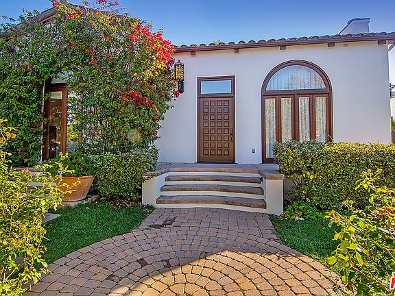 3rd image of 606 N Sierra Bonita Ave