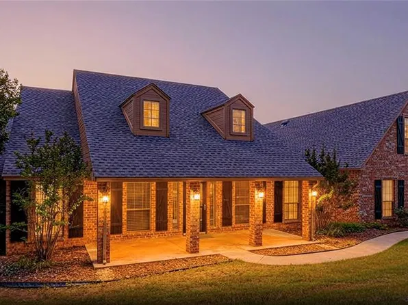10461 Ridgeview Dr, Edmond, OK 73034