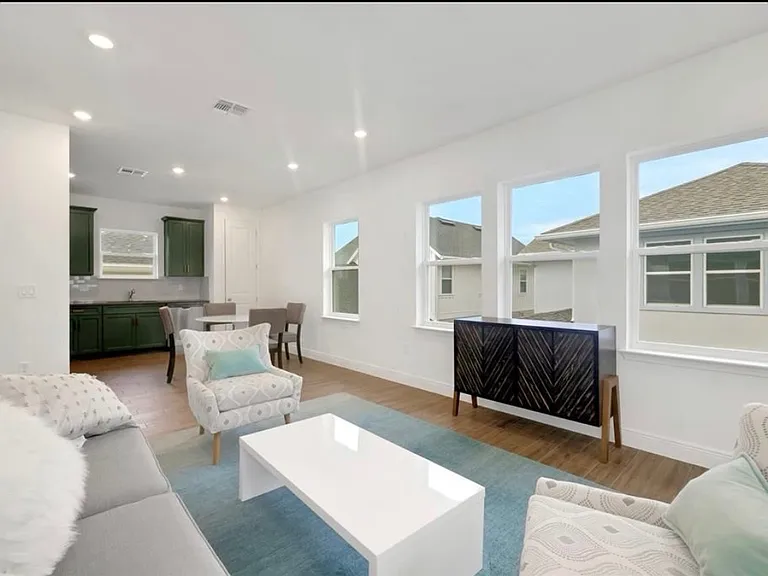 13442 Leggett Aly — Photo 2
