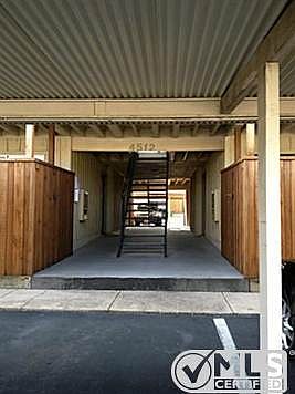 3rd image of 4512 Amesbury Dr APT H