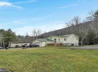 9143 Clarks Valley Rd, Tower City, PA 17980