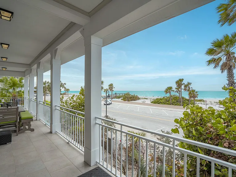 1205 Gulf Way St — Photo 16