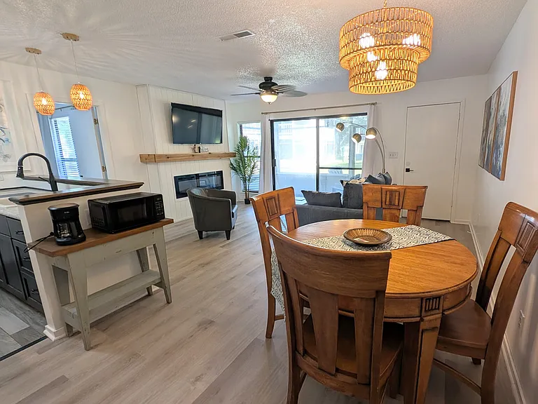 4450 Little River Dr #INN-601 — Photo 4