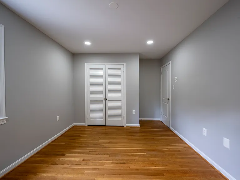 8808 Liberty Ln — Photo 43