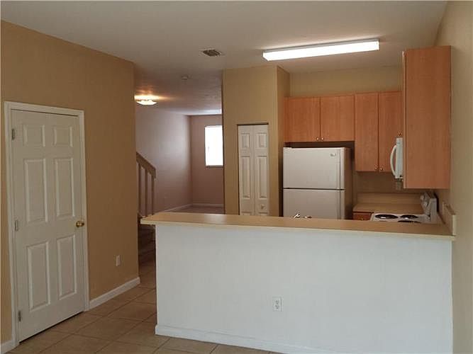 1st image of 649 NE 21st Ter #649