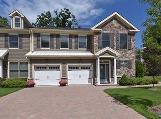 1202 Whitney Ln, Allendale, NJ 07401