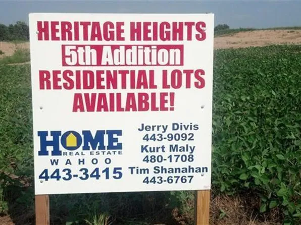 112 E Sloup Dr, Wahoo, NE 68066