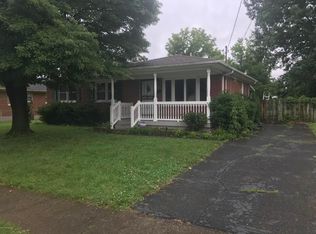 1922 White Oak Ln, Louisville, KY