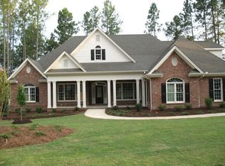 130 Eagle Point Ln, Southern Pines, NC 28387