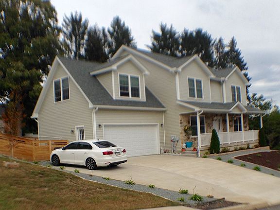 2nd image of 505 Wedge Dr