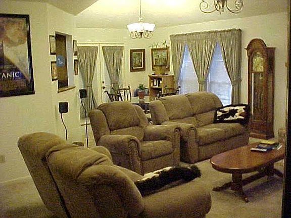 5th image of 1810 Smith Dr