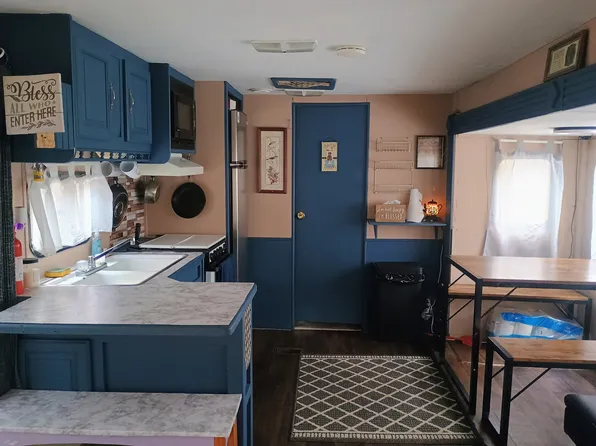 207 Tourist Park Rd, Halifax, PA 17032