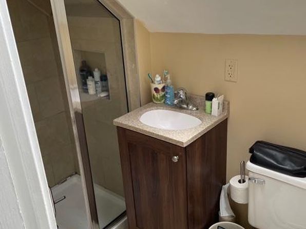 1506 N 57th St FLOOR 3