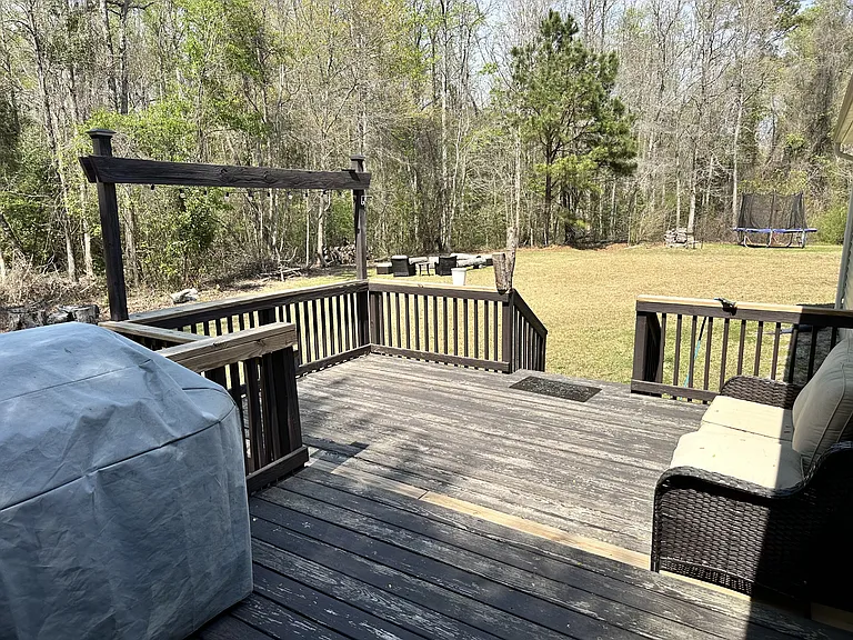 203 Stockton Ct — Photo 21