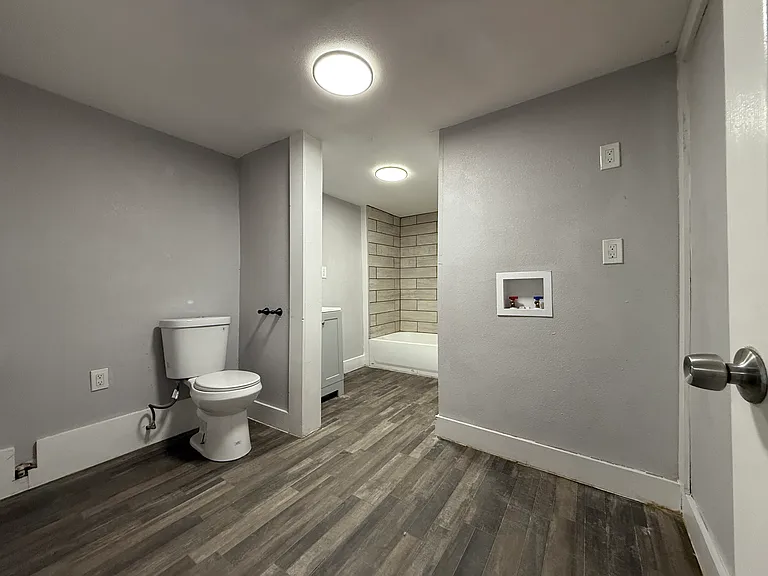 256 Vista Rd #3 — Photo 6