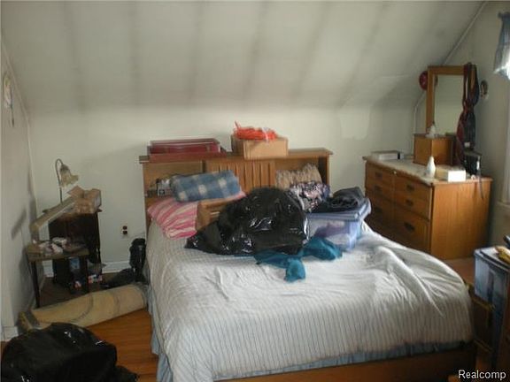 4th image of 6858 Arcola St