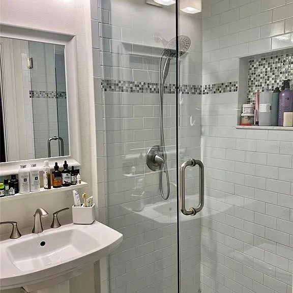 4613 S Ferdinand Ave — Photo 14