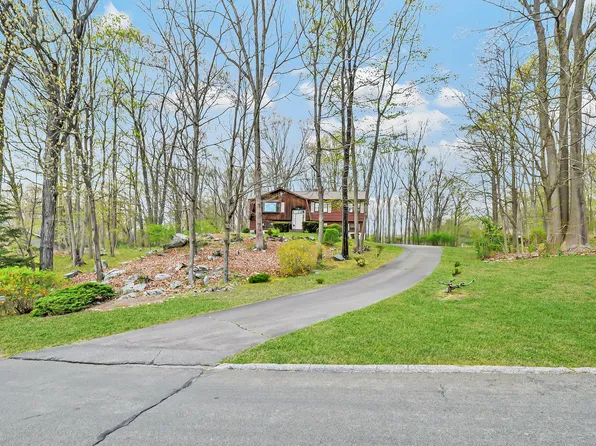 30 Cathy Drive, Shelton, CT 06484