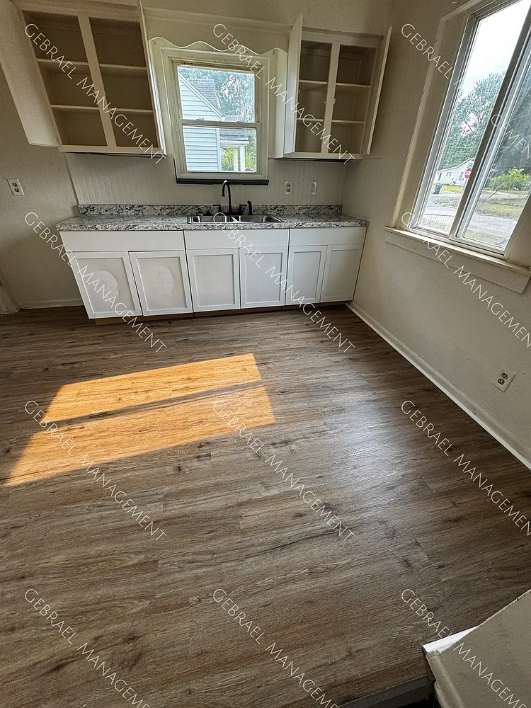 1413 Mann — Photo 3