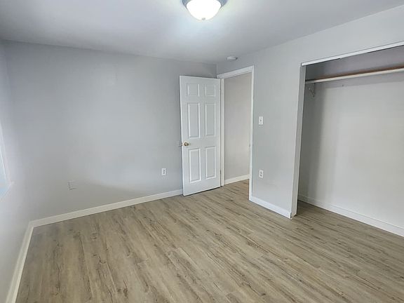 3rd image of 316 E Main St APT B