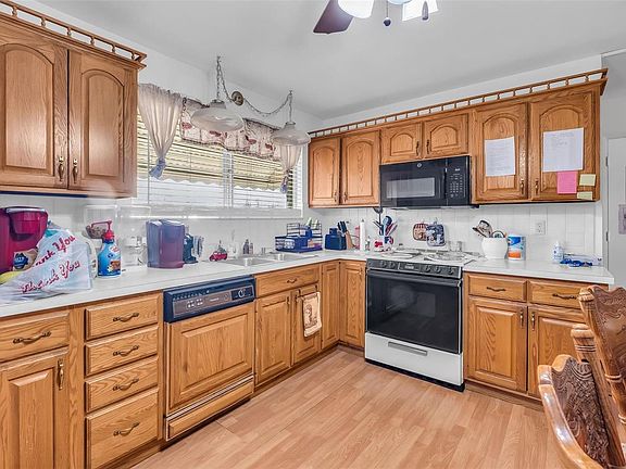2nd image of 2090 Flight Dr