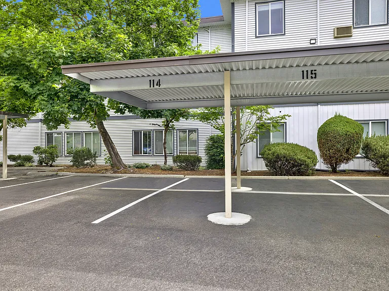 The Ridge at Bellevue — Photo 18