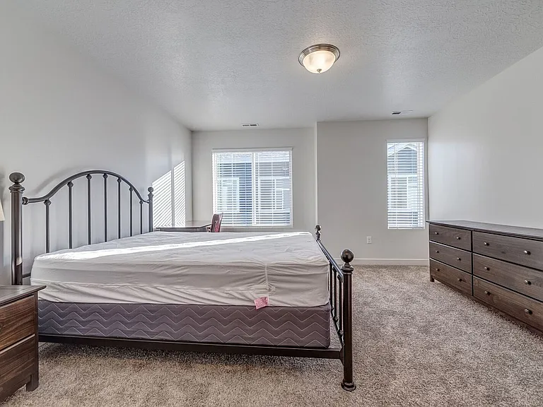 1473 S 630 W — Photo 10