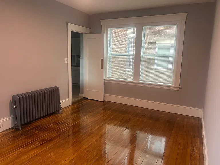 15 Irving St #3L — Photo 2