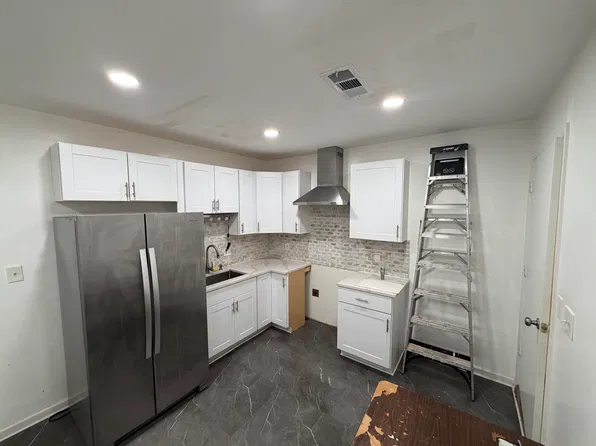 (undisclosed Address), Baltimore, MD 21224