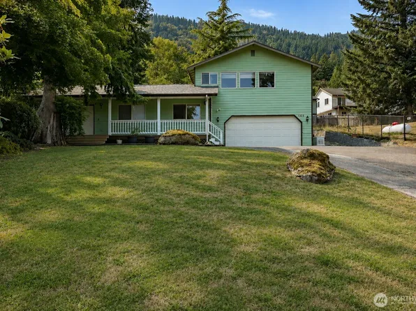 443 Rainbow Drive, Sedro Woolley, WA 98284