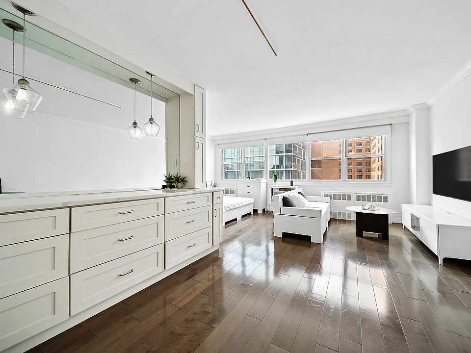 1st image of 111 3rd Ave APT 8K