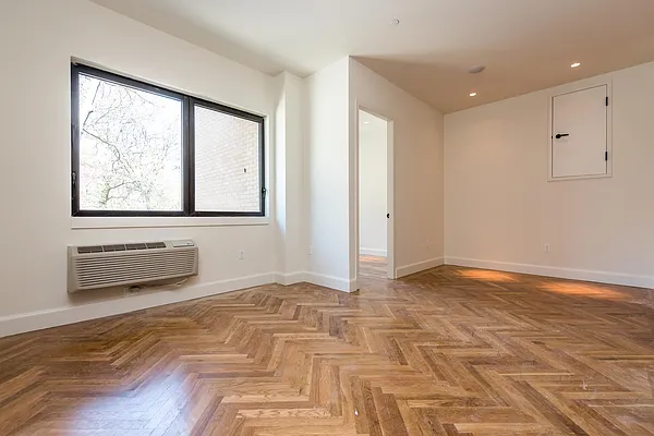 Rented by Nooklyn NYC LLC | media 97