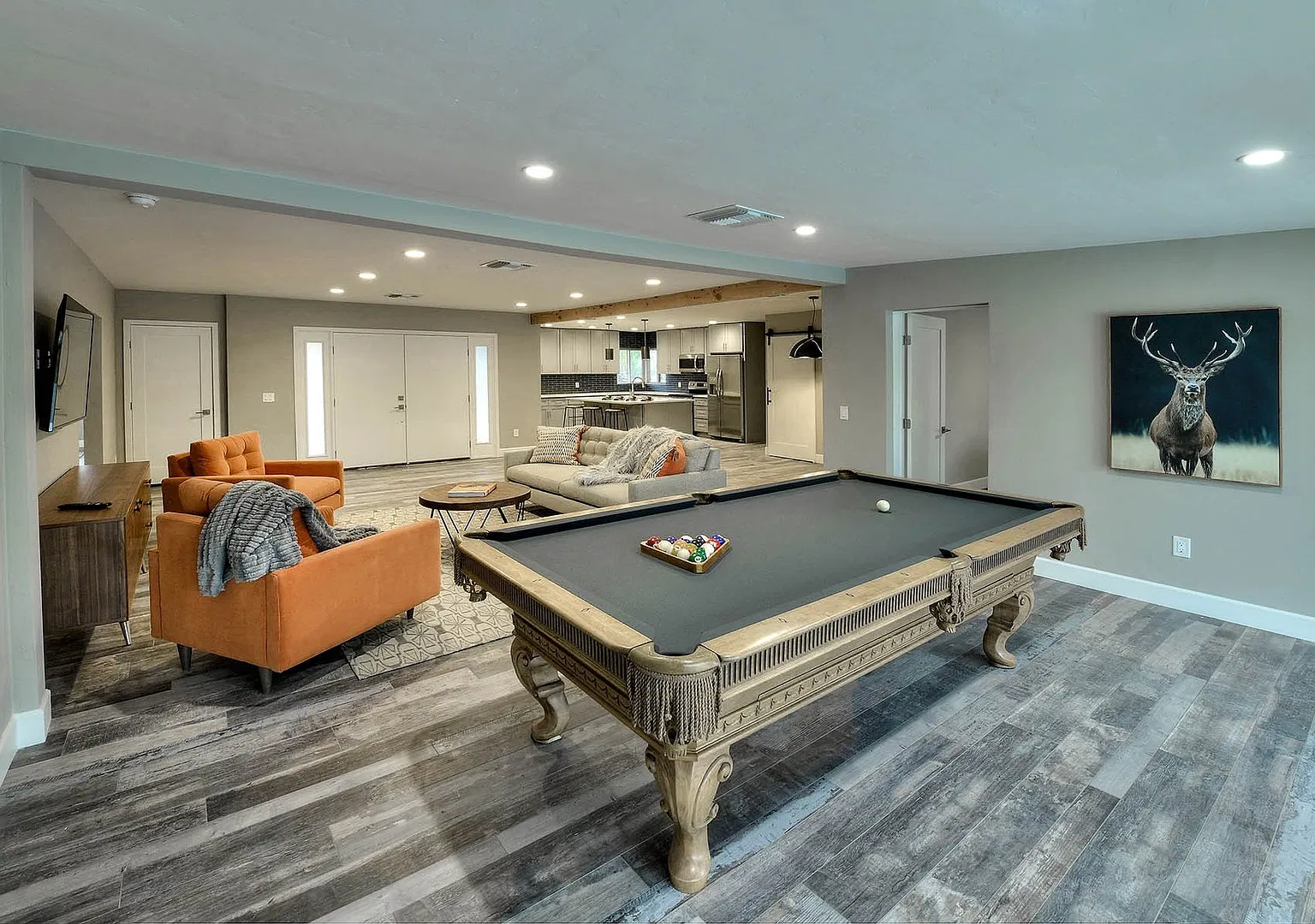 Pre Lease August 2025 Gorgeous Total Remodel in Central Tucson, A/C, Pool, 5 minutes from UofA, N... — Photo 3