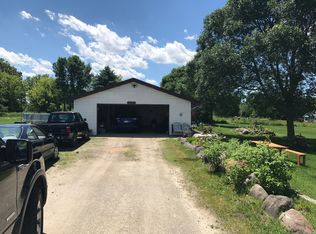 N9035 Hickory Point Rd, Beaver Dam, WI 53916