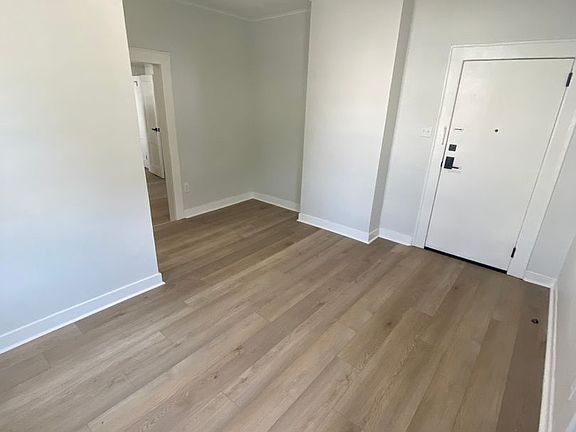 2nd image of 111 Bloomfield Ave APT 1