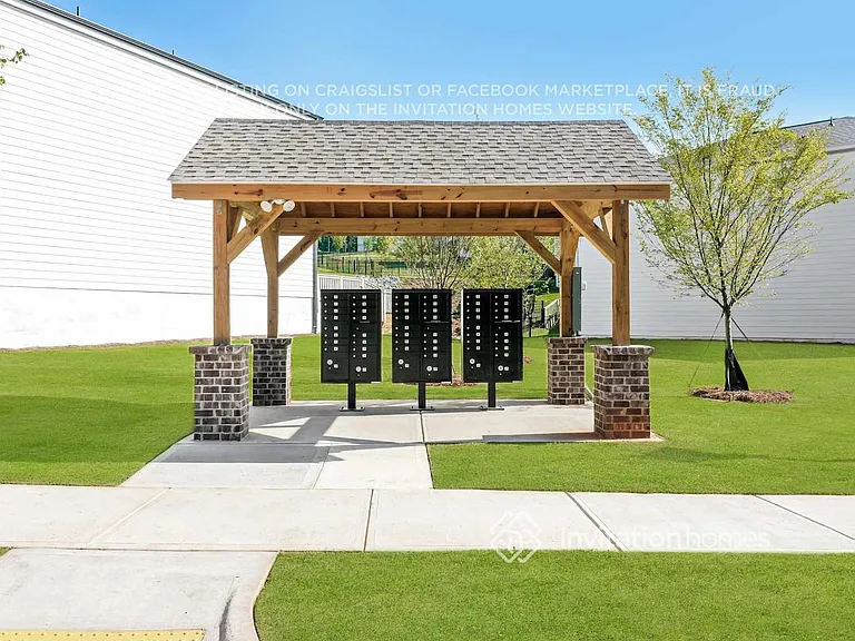 198 Webster Cir — Photo 21