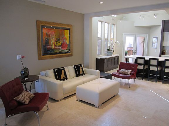 2nd image of 501 Begonia Ave
